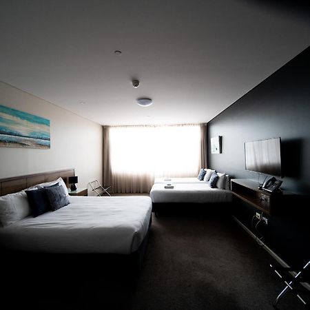 Sfera'S Park Suites & Convention Centre Аделаида Экстерьер фото