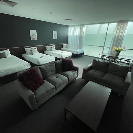 Sfera'S Park Suites & Convention Centre Аделаида Экстерьер фото