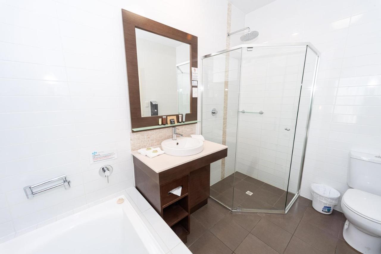 Sfera'S Park Suites & Convention Centre Аделаида Экстерьер фото