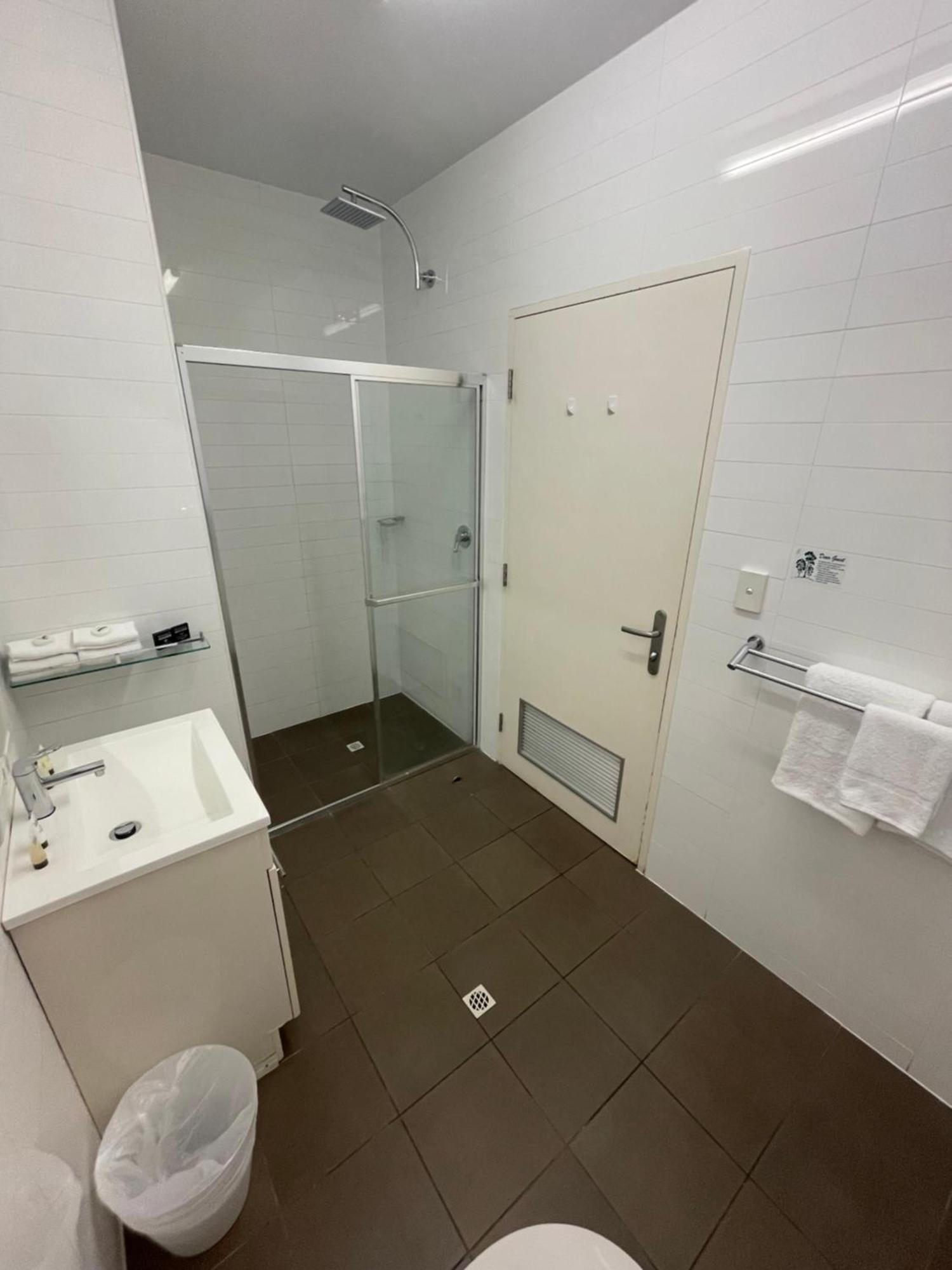 Sfera'S Park Suites & Convention Centre Аделаида Экстерьер фото