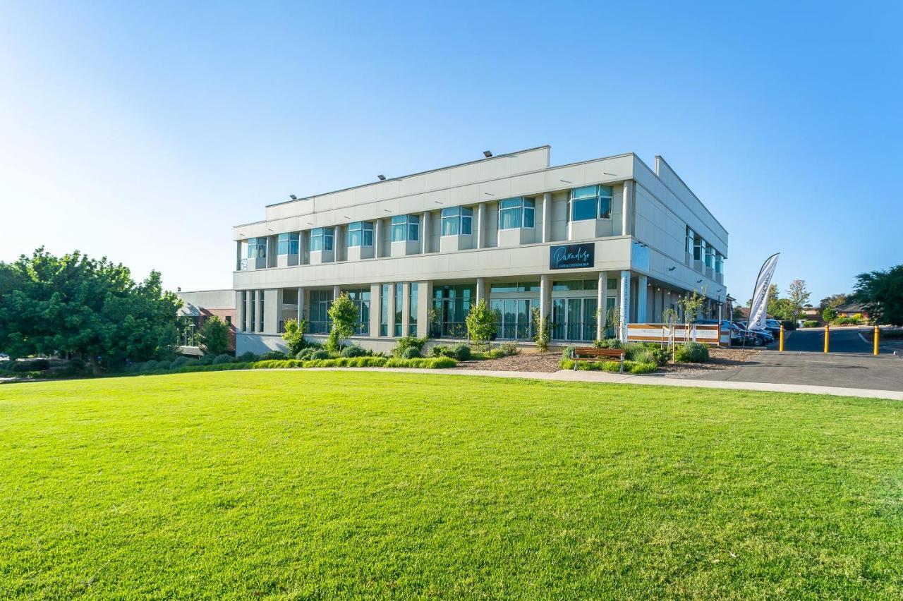 Sfera'S Park Suites & Convention Centre Аделаида Экстерьер фото